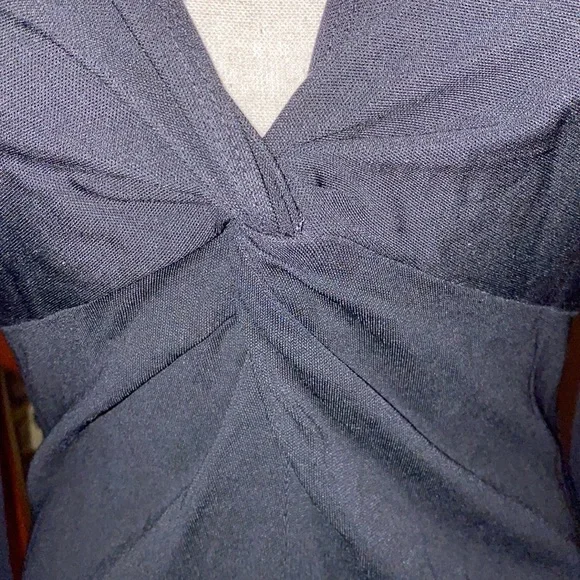 Tahari top - Picture 3 of 9